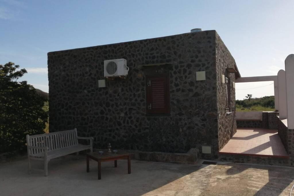 Isola di Ustica Open Space A Due Passi Dal Mare מראה חיצוני תמונה